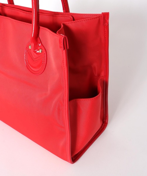 Three Four Time（ｽﾘｰﾌｫｰﾀｲﾑ）の「撥水加工スクエアトート（トートバッグ・レディース・レッド/ブラック/ブルー・FREE）」の17枚目の写真