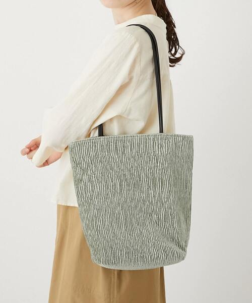 MELROSE claire(メルローズ クレール)の「【ベロアバッグ】(トートバッグ・レディース・チャコールグレー/ブラック/セージグリーン・FREE)」の1枚目の写真