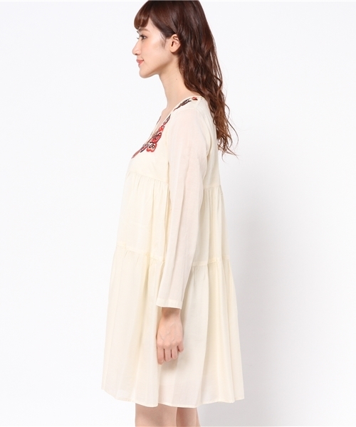 navasana（ナバアサナ）の「navasanaテリーボイルチェーン刺繍ワンピース/712-NOB-N152-OP059（ワンピース・レディース・アイボリー/ブラック・FREE）」の6枚目の写真