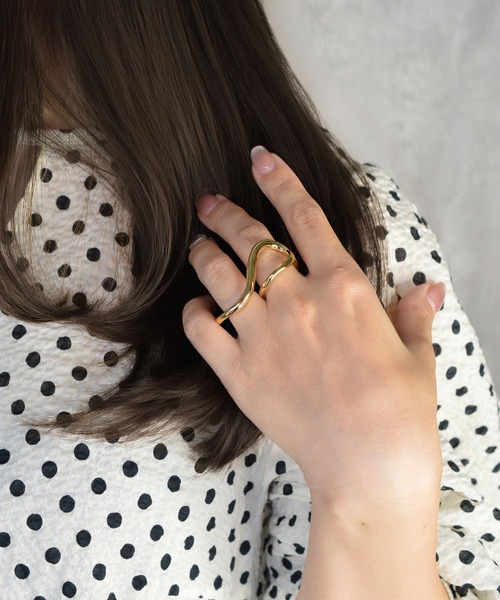 BROTHERHOOD(ブラザーフッド)の「【earyear】Waveform Double Finger Ring(リング・レディース・ゴールド/シルバー・FREE)」の18枚目の写真