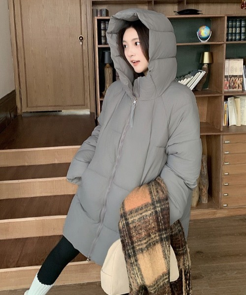 gossip!ロサンゼルス(ゴシップロサンゼルス)の「ビッグシルエット 中綿シンプルカジュアルフーディジャケット(ダウンジャケット/コート・レディース・グレー/ライトブルー/オフホワイト/ブラック・M)」の19枚目の写真