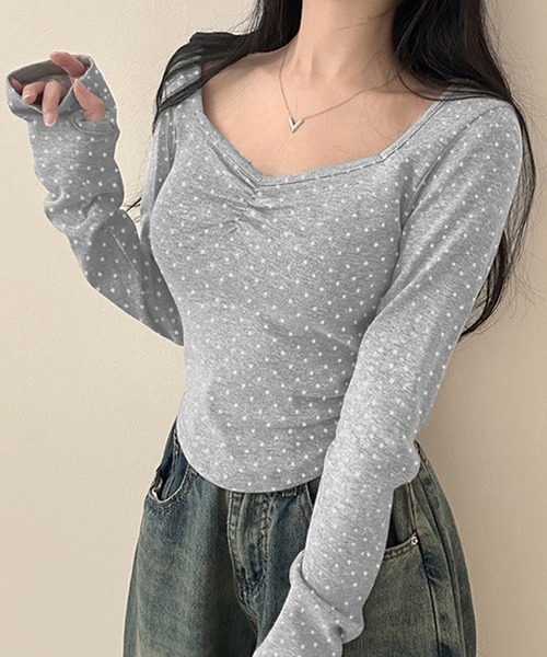 Nia(ニア)の「Nia(ニア)/ドット柄 長袖ガーリーカットソー(Tシャツ/カットソー・レディース・ホワイト/グレー・SMALL/MEDIUM)」の2枚目の写真