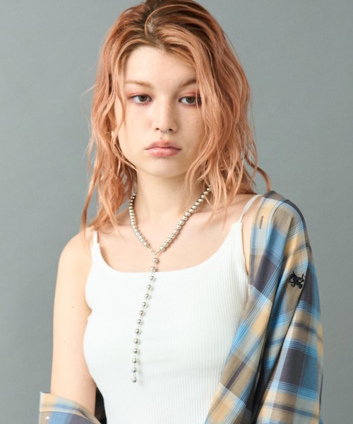 ANAP(アナップ)の「ボールチェーン ロングネックレス(ネックレス・レディース・ゴールド/シルバー・F)」の3枚目の写真