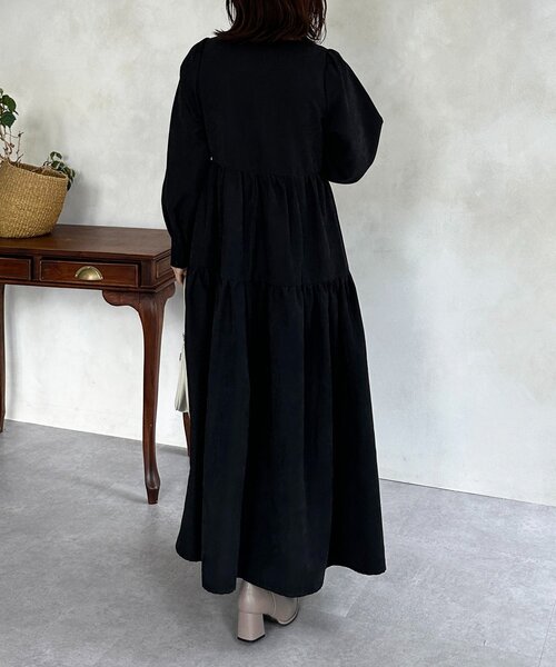 Thevon(ゼボン)の「フロントジップティアードワンピース(ワンピース・レディース・チャコールグレー/ベージュ/ブラック・FREE)」の6枚目の写真