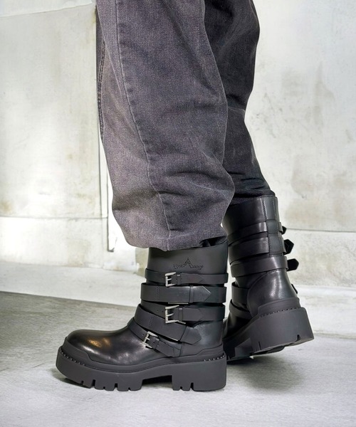ASH（アッシュ）の「ASH/アッシュ【NIKI】ベルトコンバットブーツ 厚底 ロックテイスト ボリュームソール 6cmヒール（ブーツ・レディース・ブラック・35/39/38/37/36）」の11枚目の写真