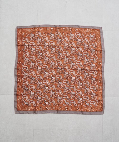 LOUNGEDRESS(ラウンジドレス)の「【GALENA/ガレナ】ペイズリープリントスカーフ(バンダナ/スカーフ・レディース・ネイビー/レッド・FREE)」の6枚目の写真