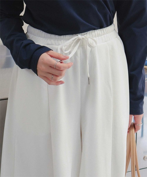 titivate(ティティベイト)の「スーパーワイドタックスウェットパンツ(その他パンツ・レディース・オフホワイト/クリーム/ブラック・L/M/S/SP)」の13枚目の写真