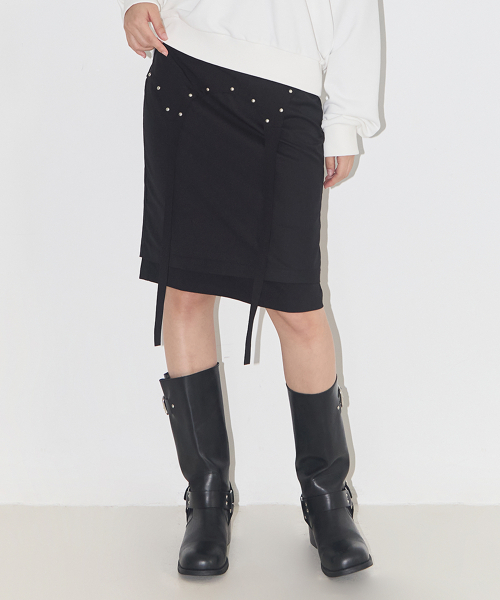 ILLIGO(イリゴ)の「スタッズレイヤードミディスカートブラック(スカート・レディース・その他・SMALL/MEDIUM)」の4枚目の写真