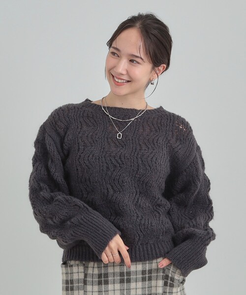 DRESKIP（ドレスキップ）の「【S-LL】ふんわり大人の 透かし編みニット（ニット/セーター・レディース・チャコールグレー/ブルー/アイボリー/ライトオレンジ系・01/02/03/04）」の5枚目の写真