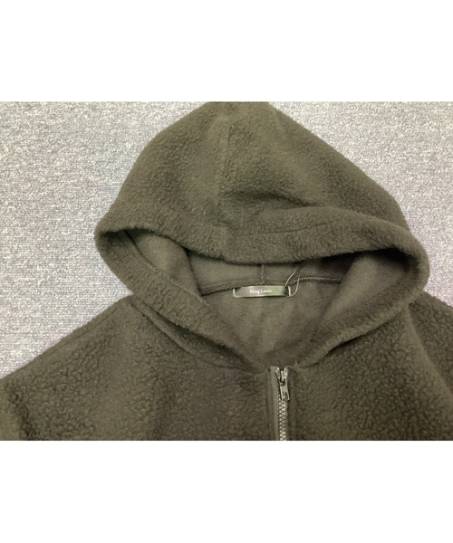 Bling Leads(ブリングリーズ)の「【Bls】【Bling Leads】ソフトシープボア短丈ZIPパーカー(パーカー・レディース・ブラック/オフホワイト・FREE)」の4枚目の写真