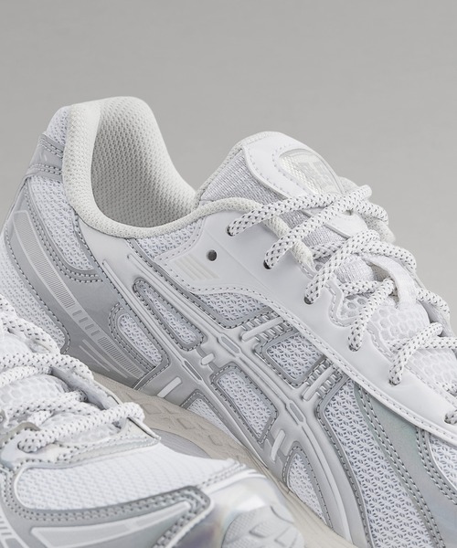 ASICS(アシックス)の「GEL-KAYANO 12.1 / ゲルカヤノ 12.1(スニーカー・メンズ・ホワイト×シルバー・26/27.5/28.5/25.5/27/29.5/29/23/26.5/25/28/23.5/24/24.5)」の11枚目の写真