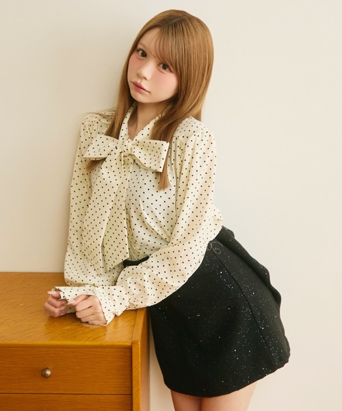 TITTY&CO.（ティティーアンドコー）の「バックリボンラメショートスカート（スカート・レディース・ブラック/グレー・SMALL/MEDIUM）」の12枚目の写真