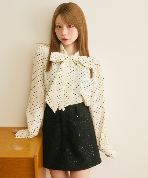 TITTY&CO.（ティティーアンドコー）の「バックリボンラメショートスカート（スカート・レディース・ブラック/グレー・SMALL/MEDIUM）」の13枚目の写真