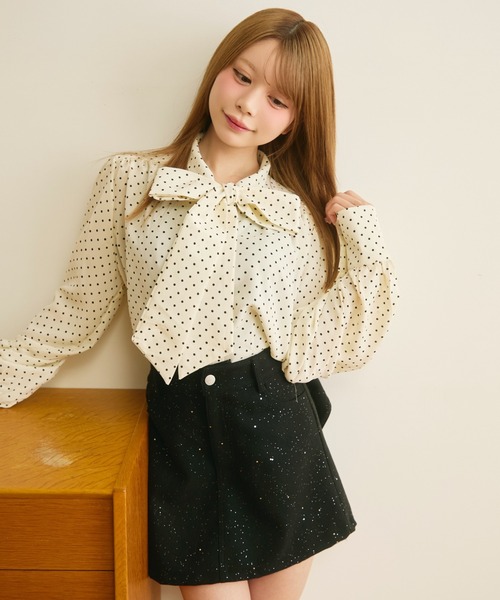 TITTY&CO.（ティティーアンドコー）の「バックリボンラメショートスカート（スカート・レディース・ブラック/グレー・SMALL/MEDIUM）」の14枚目の写真