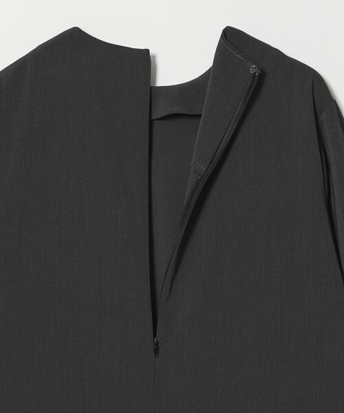 MARW UNITED ARROWS（マルゥ ユナイテッドアローズ）の「＜MARW UNITED ARROWS＞クルーネック ブラウス（シャツ/ブラウス・レディース・ブラック/ネイビー/ダークグレー・FREE）」の10枚目の写真