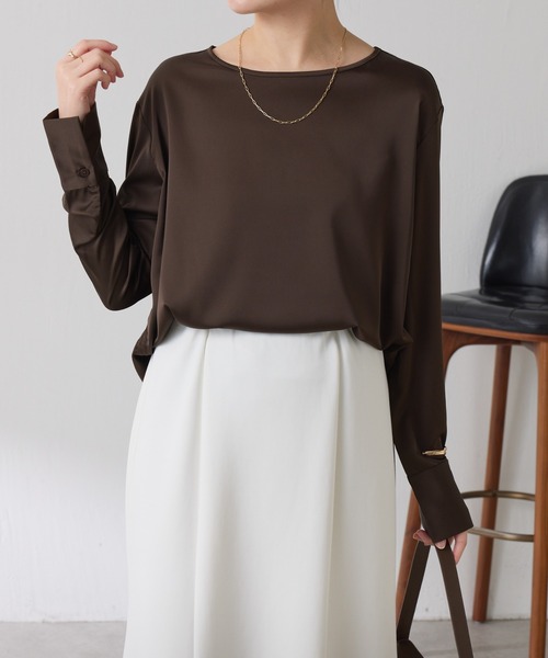 COLLAGE GALLARDAGALANTE（コラージュガリャルダガランテ）の「サテンサイドドロストTブラウス（シャツ/ブラウス・レディース・ダークブラウン/オフホワイト・FREE）」の20枚目の写真