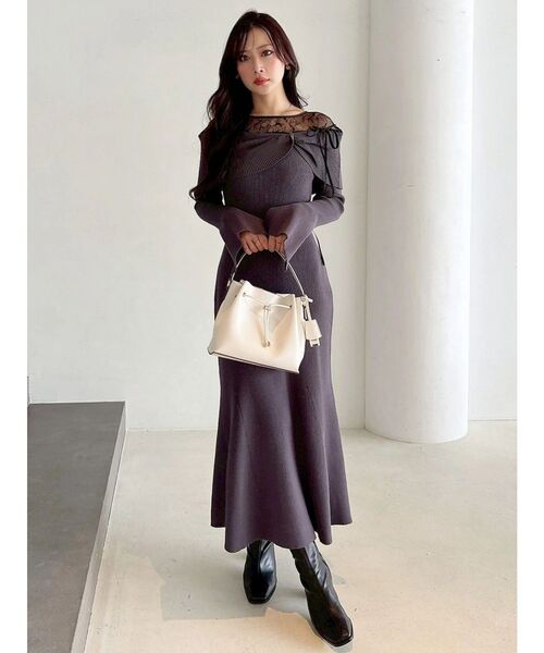 MERCURYDUO(マーキュリーデュオ)の「レース切替オフショルニットワンピース(ワンピース・レディース・アイボリー/チャコールグレー/ピンク/ブラック・SMALL/MEDIUM)」の16枚目の写真