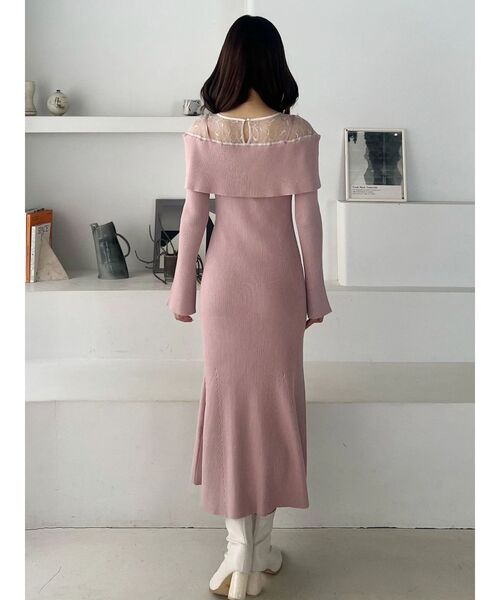 MERCURYDUO(マーキュリーデュオ)の「レース切替オフショルニットワンピース(ワンピース・レディース・アイボリー/チャコールグレー/ピンク/ブラック・SMALL/MEDIUM)」の13枚目の写真