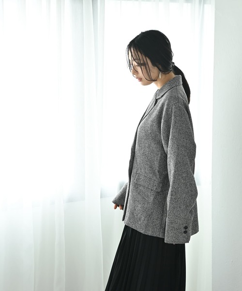 STYLE DELI(スタイルデリ)の「【BLK001】ツイード袖折り返しダブルジャケット(テーラードジャケット・レディース・グレー/ブラック・FREE)」の4枚目の写真