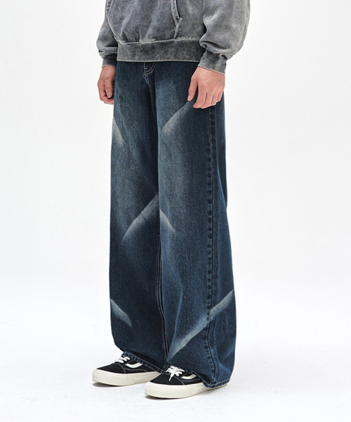 DECET(デケト)の「Diagonal Bleach Wide Jeans DCPT048DBlueA(デニムパンツ・レディース・その他・26/28/30/32/34)」の3枚目の写真