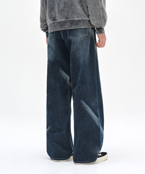 DECET(デケト)の「Diagonal Bleach Wide Jeans DCPT048DBlueA(デニムパンツ・レディース・その他・26/28/30/32/34)」の2枚目の写真