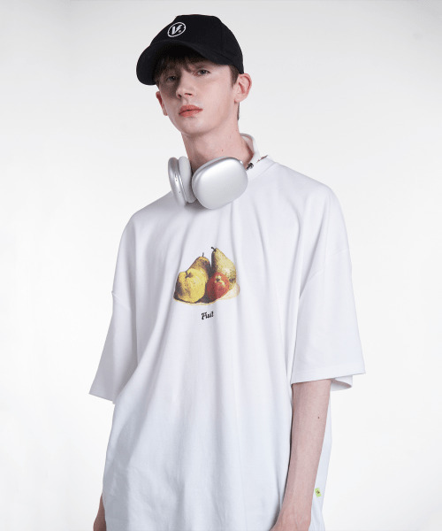 VERSE ONE(バースワン)の「FRUITS LOGO T-SHIRTS WHITE(Tシャツ/カットソー・メンズ・その他・LARGE/MEDIUM)」の1枚目の写真