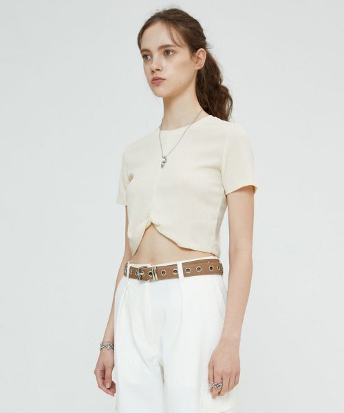 SPERONE WOMEN（スペローネウーマン）の「ツイストクロップトップ（クリーム）（Tシャツ/カットソー・レディース・その他・FREE）」の2枚目の写真