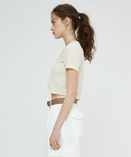 SPERONE WOMEN（スペローネウーマン）の「ツイストクロップトップ（クリーム）（Tシャツ/カットソー・レディース・その他・FREE）」の3枚目の写真
