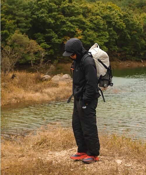 PEACEOFMIND(ピースオブマインド)の「ロゴナイロンワイドトラックパンツ(ブラック)(スウェットパンツ・メンズ・その他・LARGE/MEDIUM/X-LARGE)」の3枚目の写真