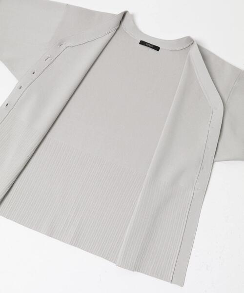 URBAN RESEARCH ROSSO WOMEN(アーバンリサーチ ロッソ)の「Vネックリブフロント釦デザインニット(カーディガン/ボレロ・レディース・ベージュ系その他/ピンク・FREE)」の11枚目の写真