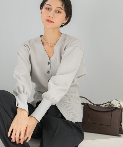 URBAN RESEARCH ROSSO WOMEN（アーバンリサーチ　ロッソ）の「Vネックリブフロント釦デザインニット（カーディガン/ボレロ・レディース・ベージュ系その他/ピンク・FREE）」の11枚目の写真