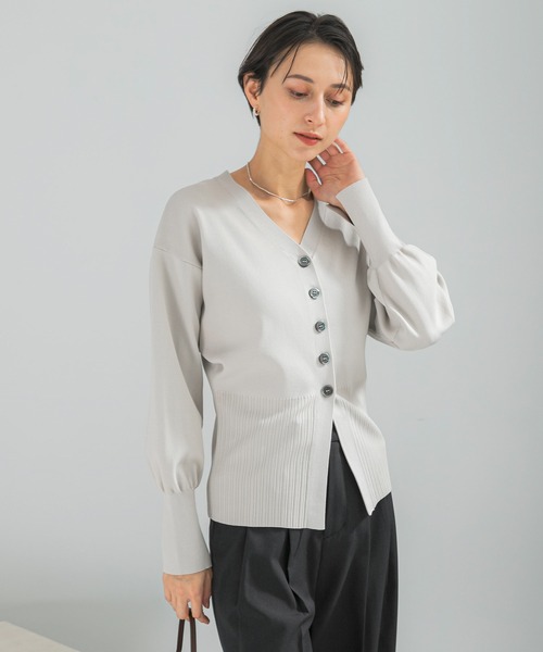 URBAN RESEARCH ROSSO WOMEN（アーバンリサーチ　ロッソ）の「Vネックリブフロント釦デザインニット（カーディガン/ボレロ・レディース・ベージュ系その他/ピンク・FREE）」の14枚目の写真