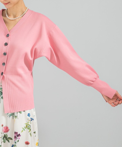 URBAN RESEARCH ROSSO WOMEN（アーバンリサーチ　ロッソ）の「Vネックリブフロント釦デザインニット（カーディガン/ボレロ・レディース・ベージュ系その他/ピンク・FREE）」の19枚目の写真