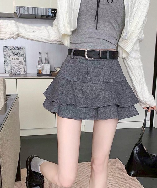 leune（ルネ）の「ベルト付きダンボールニット二段フリルスウェットスカート【インパン付き】（スカート・レディース・チャコールグレー/グレー/ブラック・LARGE/MEDIUM/SMALL）」の12枚目の写真