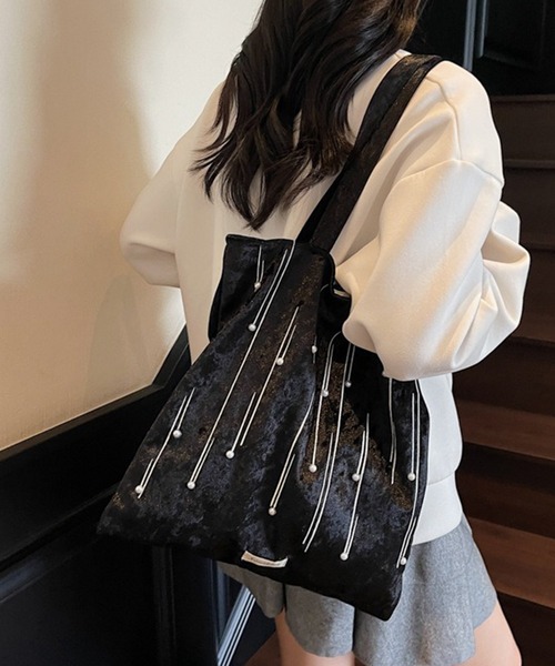 c.u.l(シーユーエル)の「A4収納可 ベロア調 パール付き トートバッグ cula1373(トートバッグ・レディース・ライトグリーン/グリーン/ブラック/ブラウン/グレー/レッド・FREE)」の9枚目の写真