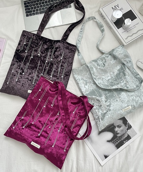 c.u.l(シーユーエル)の「A4収納可 ベロア調 パール付き トートバッグ cula1373(トートバッグ・レディース・ライトグリーン/グリーン/ブラック/ブラウン/グレー/レッド・FREE)」の18枚目の写真