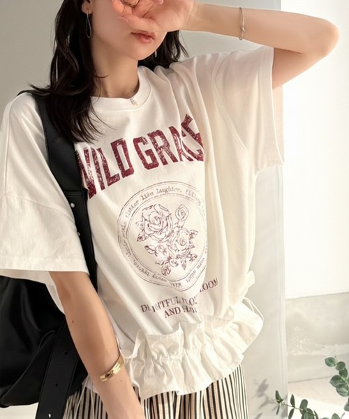 mily bilet(ミウィビレット)の「【mily bilet】甘辛バランスが叶う!綿100% 体型カバー裾ドロストフリルプリントTシャツ(Tシャツ/カットソー・レディース・チャコール/オフホワイト/ネイビー/オートミール・LARGE/MEDIUM/X-LARGE/SMALL)」の5枚目の写真
