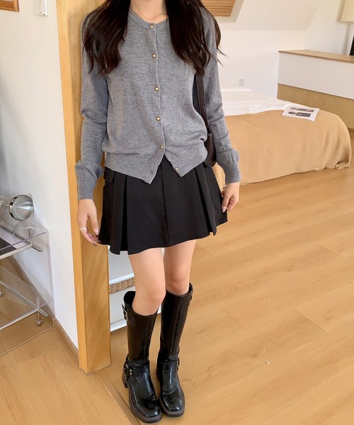 Girly Doll(ガーリードール)の「ベーシッククルーネックニットカーディガン(カーディガン/ボレロ・レディース・ピンク/レッド/ブラウン/オフホワイト/グレー/ブラック・F)」の9枚目の写真