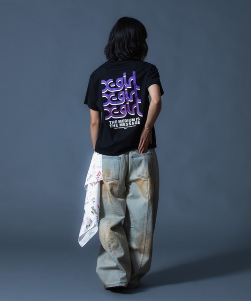 X-girl（エックスガール）の「TRIPLE LOGO S/S TEE（Tシャツ/カットソー・レディース・ブラック/ホワイト/パープル・S/M/L）」の18枚目の写真