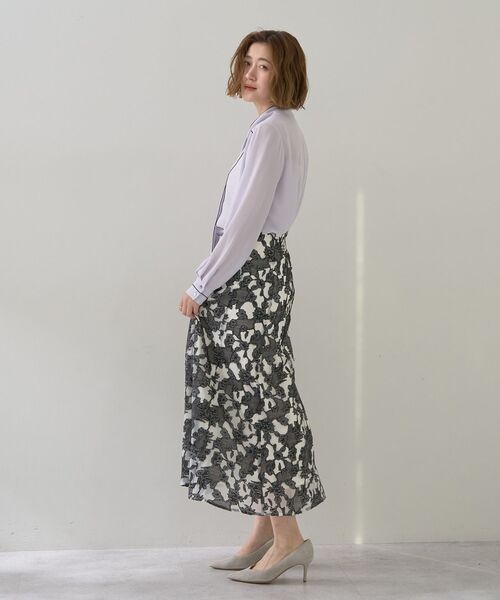 YECCA VECCA(イェッカヴェッカ)の「配色ラインボウタイブラウス(シャツ/ブラウス・レディース・オフホワイト/ラベンダー/ネイビー・FREE)」の9枚目の写真