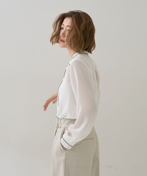 YECCA VECCA(イェッカヴェッカ)の「配色ラインボウタイブラウス(シャツ/ブラウス・レディース・オフホワイト/ラベンダー/ネイビー・FREE)」の13枚目の写真