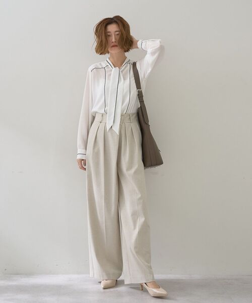 YECCA VECCA(イェッカヴェッカ)の「配色ラインボウタイブラウス(シャツ/ブラウス・レディース・オフホワイト/ラベンダー/ネイビー・FREE)」の16枚目の写真