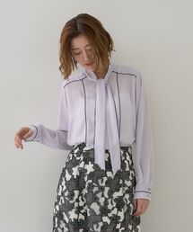 配色ラインボウタイブラウス