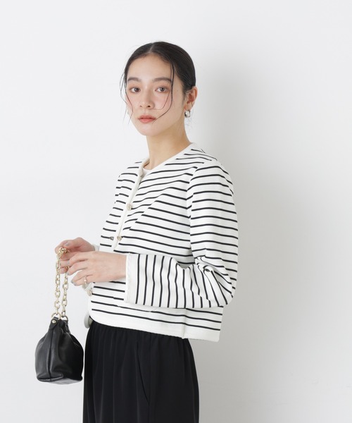 NANO universe（ナノユニバース）の「ゴールドボタンニットジャケット（ノーカラージャケット・レディース・その他1/ダークネイビー/アイボリー・FREE）」の5枚目の写真