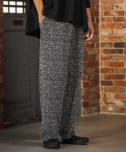 CAMBIO（カンビオ）の「mp14604- Leopard Pleats Wide Straight Pants ロングパンツ(2026GIM-013)（その他パンツ・メンズ・ホワイト/ブラック/ブラウン・S/M/L）」の5枚目の写真