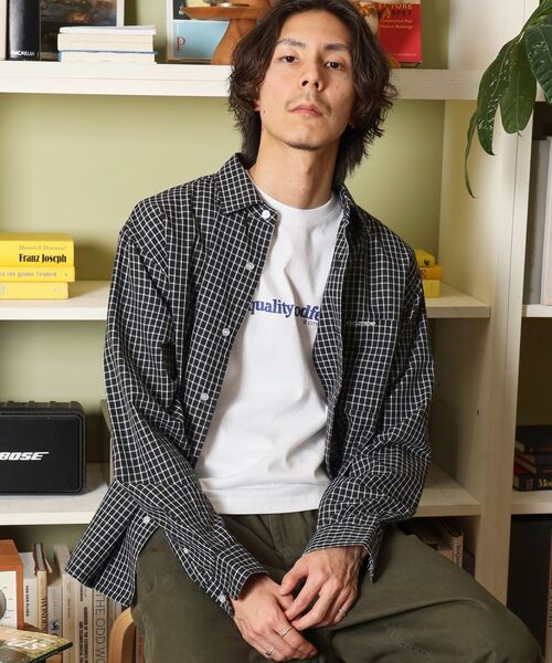 FFEIN(フェイン)の「【FFEIN(フェイン)】アソートワンポイントボックス長袖チェックシャツ / シャツ レギュラーカラー 長袖 ワンポイント 刺繍 レイヤード ポケット(シャツ/ブラウス・メンズ・ダークグリーン/ライトブルー/オレンジ/ブラック/オレンジ系その他/ネイビー・SMALL/MEDIUM/X-SMALL/LARGE)」の1枚目の写真