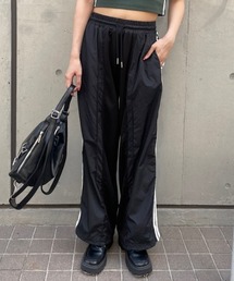 ナイロン切り替えトラックパンツ