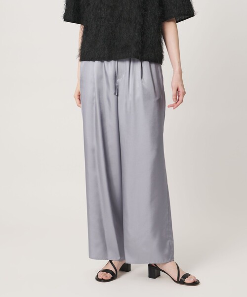 UNITED ARROWS(ユナイテッドアローズ)の「シルクライク イージーパンツ(その他パンツ・レディース・グレー/オフホワイト/ブラック/ライム/ダークブラウン・36/34/38)」の4枚目の写真