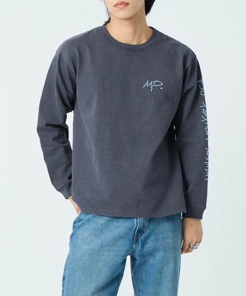 ManhattanPassage（マンハッタンパッセージ）の「[MANHATTAN PORTAGE/マンハッタンポーテージ] 別注 ピグメント染め 手書き風バックロゴ刺繍ロンT（Tシャツ/カットソー・レディース・ベージュ/チャコールグレー/アイボリー・S/XL/L/M）」の14枚目の写真