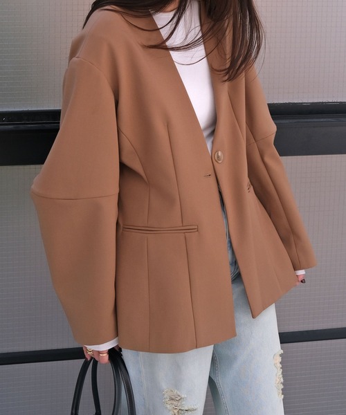 AKTE(アクテ)の「コクーンスリーブノーカラージャケット(ノーカラージャケット・レディース・キャメル/ブラック・2/1)」の1枚目の写真